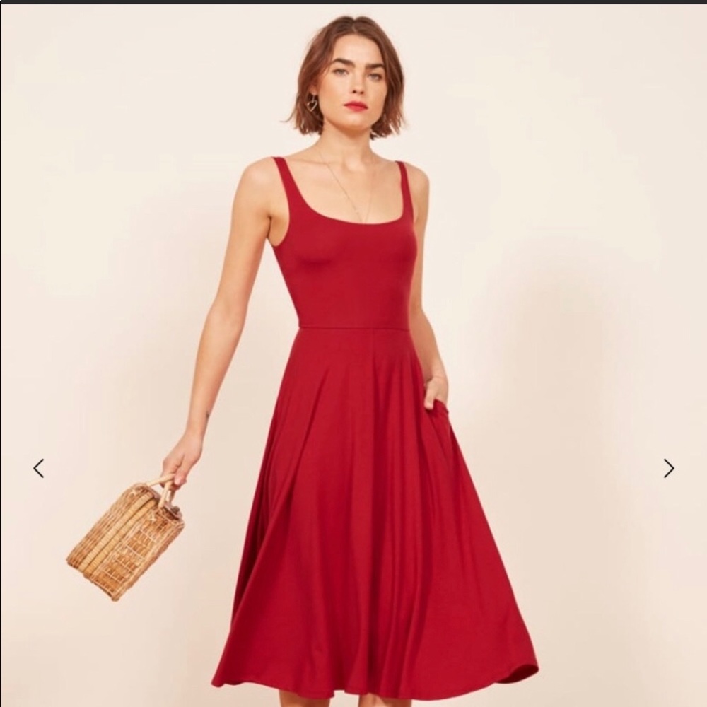 Reformation Rue Dress in Red Sz Small NWT